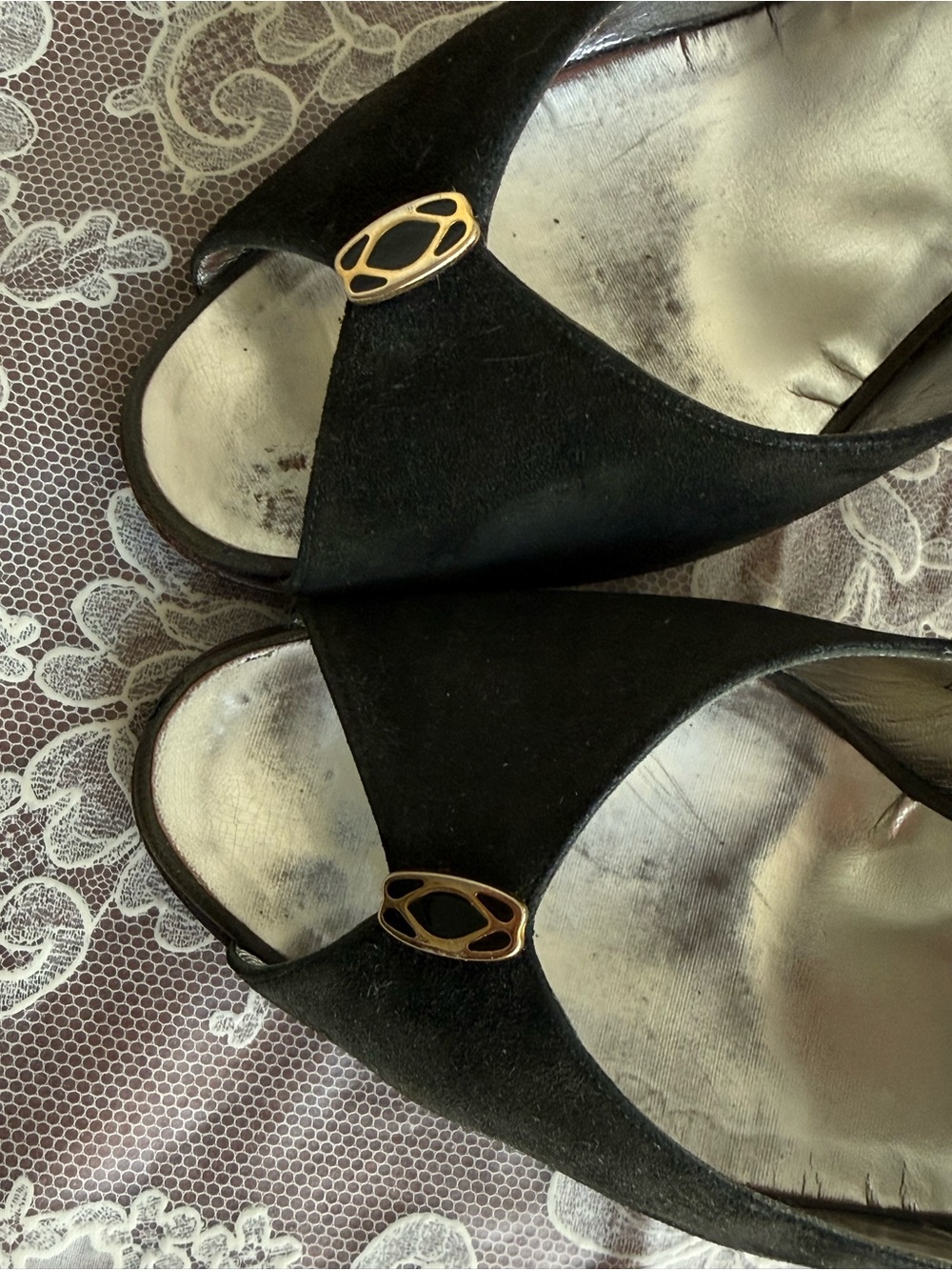 Bruno MAGLI 7B Dark Green Suede Slingback Heels with Gold Accents Vintage - Picture 4 of 12